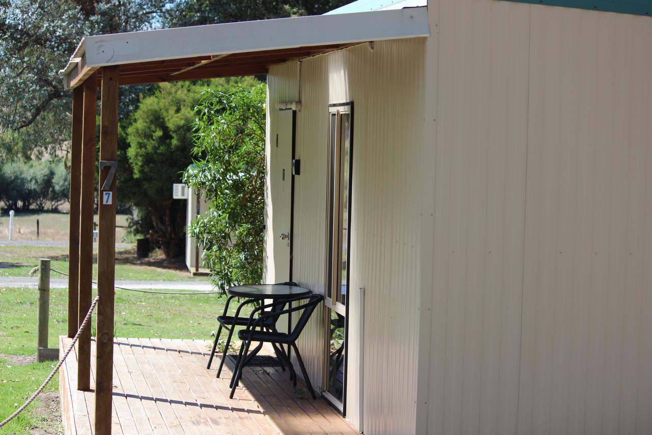 Wonky Stables Holiday Park Forrest Экстерьер фото